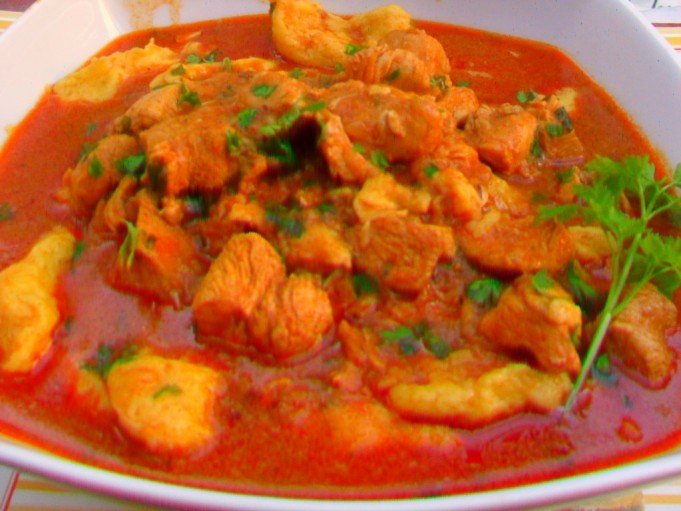 Paprika chicken with dumplings – Papricas de pui cu galuste