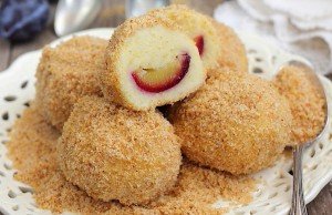 Plum dumplings – Galuste cu prune