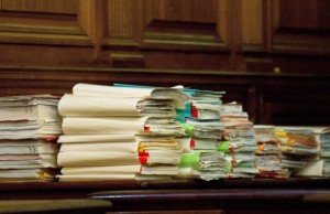 Presa britanică acuză că România transmite cu întârziere cazierele infractorilor