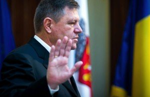 Președintele Iohannis a semnat decretul de retragere a decorației Ordinul Național „Steaua României” în grad de Cavaler lui László Tőkés