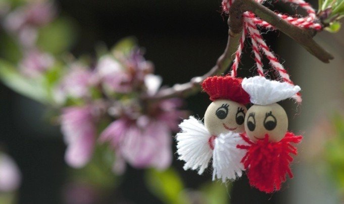 Three spring traditions in Romania: martisor, babele, 40 de mucenici