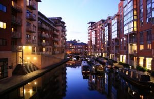 Lockdown in Birmingham, Sandwell si Solihull. Întâlnirile între prieteni sau familii sunt interzise incepand cu 15 septembrie